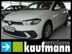 Pure white Gebraucht 2021 VW Polo Life Limousine | 20.690 € (Etwas zu teuer)