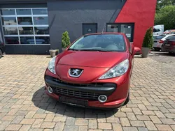 Rot Gebraucht 2008 Peugeot 207 CC Cabrio | 3.790 € (Etwas zu teuer)