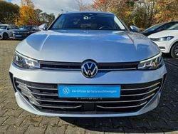 Oyster silver Gebraucht 2025 VW Passat Business Kombi | 36.669 € (Guter Preis)