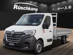 Mineral weiss Gebraucht 2022 Renault Master Van | 35.980 € (Etwas zu teuer)