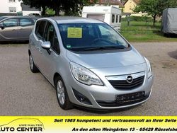 Silber Gebraucht 2011 Opel Meriva Innovation Van / Kleinbus | 7.990 € (Etwas zu teuer)