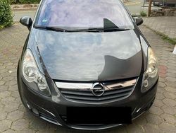 Grau Gebraucht 2010 Opel Corsa Limousine | 22.999 €