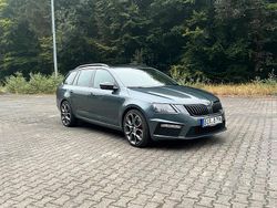 Grau Gebraucht 2017 Skoda Octavia RS Kombi | 19.000 € (Teuer)