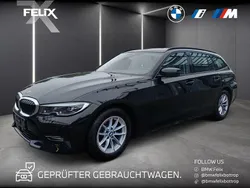 Saphirschwarz metallic Gebraucht 2021 BMW 320 Sport Line Kombi | 27.880 € (Guter Preis)