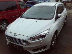 Weiß Gebraucht 2015 Ford Focus Kombi | 4.800 € (Superpreis)