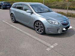 Grau Gebraucht 2012 Opel Insignia OPC Kombi | 8.900 € (Fairer Preis)