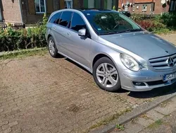 Silber Gebraucht 2006 Mercedes R320 Van / Kleinbus | 4.500 €