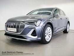 Grau Gebraucht 2020 Audi e-tron Sport SUV | 42.900 € (Guter Preis)