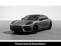 Grün Neu 2025 Porsche Panamera GTS Limousine | 203.805 € (Etwas zu teuer)
