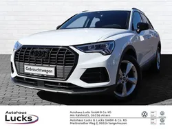 Weiß Gebraucht 2023 Audi Q3 Ambiente SUV | 34.849 € (Guter Preis)