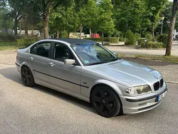 Silber Gebraucht 1998 BMW 320 Limousine | 2.150 € (Guter Preis)