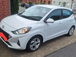 Weiß Gebraucht 2020 Hyundai i10 Trend Kleinwagen | 11.200 € (Fairer Preis)