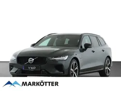 Grün Neu 2025 Volvo V60 Plus Kombi | 69.595 € (Teuer)