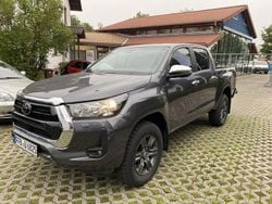 Marlingrau Neu 2024 Toyota HiLux Comfort Abholung | 47.390 € (Fairer Preis)