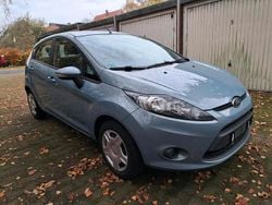 Grau Gebraucht 2010 Ford Fiesta Kleinwagen | 2.650 € (Fairer Preis)