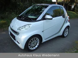 Weiß Gebraucht 2012 Smart ForTwo Cabrio Cabrio | 7.199 € (Fairer Preis)