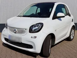 Weiß Gebraucht 2016 Smart ForTwo Coupé Coupé | 6.800 € (Fairer Preis)