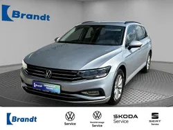 Scale silver metallic (metallic) Gebraucht 2022 VW Passat Business Kombi | 21.690 € (Fairer Preis)