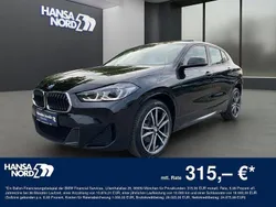 Schwarz / saphirschwarz (metallic) Gebraucht 2023 BMW X2 Sport Line SUV | 34.550 € (Fairer Preis)