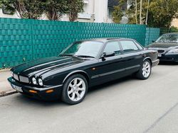 Schwarz Gebraucht 2001 Jaguar XJR Limousine | 26.400 € (Fairer Preis)