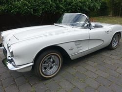 Weiß Gebraucht 1961 Corvette C1 Cabrio | 56.500 €