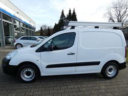 Weiß Gebraucht 2016 Citroën Berlingo Business Class Van / Kleinbus | 7.490 € (Fairer Preis)