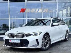 Weiß (mineralweiss metallic) Gebraucht 2023 BMW 320 M Sport Kombi | 35.591 € (Guter Preis)