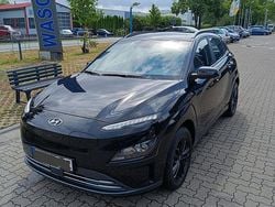 Schwarz Gebraucht 2022 Hyundai Kona Select SUV | 24.000 € (Etwas zu teuer)