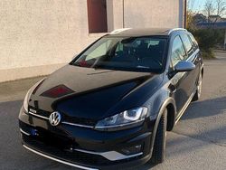 Schwarz Gebraucht 2015 VW Golf Alltrack Kombi | 13.500 € (Fairer Preis)