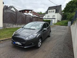 Grau Gebraucht 2016 Ford Fiesta Titanium Kleinwagen | 5.300 € (Guter Preis)
