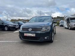 Grau Gebraucht 2015 VW Touran Cup Van / Kleinbus | 9.999 € (Fairer Preis)