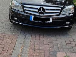 Schwarz Gebraucht 2007 Mercedes C180 Limousine | 3.800 € (Fairer Preis)