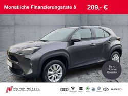 Grey metallic Gebraucht 2022 Toyota Yaris Hybrid Comfort SUV | 22.930 € (Fairer Preis)
