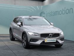 Silber Gebraucht 2024 Volvo V60 CC Ultimate Kombi | 43.400 € (Guter Preis)