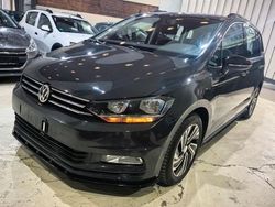 Grau Gebraucht 2018 VW Touran Van / Kleinbus | 20.800 € (Superpreis)
