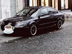 Schwarz Gebraucht 1999 VW Passat Limousine | 4.000 €