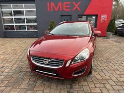 Rot Gebraucht 2011 Volvo V60 Summum Kombi | 6.999 € (Fairer Preis)