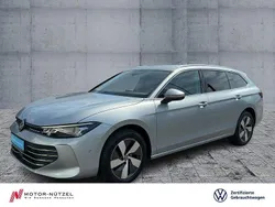 Silber Gebraucht 2024 VW Passat Business Kombi | 32.660 € (Fairer Preis)