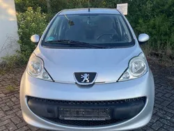 Silber Gebraucht 2008 Peugeot 107 Urban Move Kleinwagen | 2.100 € (Fairer Preis)