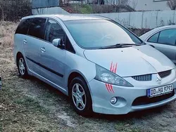 Silber Gebraucht 2004 Mitsubishi Grandis Van / Kleinbus | 1.550 € (Fairer Preis)