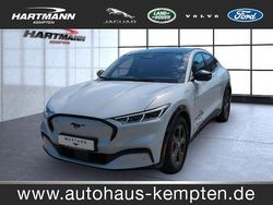 Space white (metallic) Gebraucht 2023 Ford Mustang Mach-E Premium SUV | 35.850 € (Superpreis)