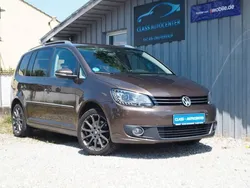 Braun Gebraucht 2014 VW Touran Highline Van / Kleinbus | 11.950 € (Fairer Preis)