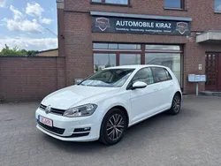 Pure white Gebraucht 2017 VW Golf VII Allstar Limousine | 12.500 € (Fairer Preis)