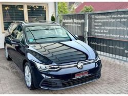 Deep black (metallic) Gebraucht 2021 VW Golf VIII Life Kombi | 20.590 € (Fairer Preis)
