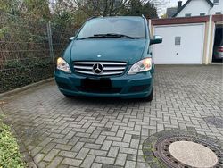 Grün Gebraucht 2013 Mercedes Viano Edition Van / Kleinbus | 15.500 € (Fairer Preis)