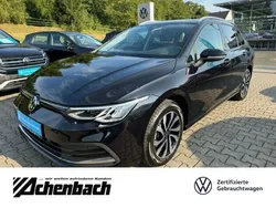 Deep black perleffekt Gebraucht 2023 VW Golf VIII Active Kombi | 25.990 € (Etwas zu teuer)