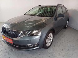 Grau Gebraucht 2018 Skoda Octavia Style Kombi | 12.980 € (Fairer Preis)