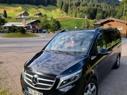 Schwarz Gebraucht 2016 Mercedes V250 Avantgarde Edition Van / Kleinbus | 32.500 € (Superpreis)