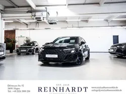 Mythosschwarz Gebraucht 2023 Audi RS3 Sportback Comfort Kleinwagen | 55.590 €