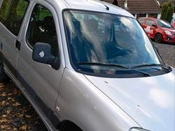 Grau Gebraucht 2006 Citroën Berlingo Van / Kleinbus | 3.200 € (Etwas zu teuer)